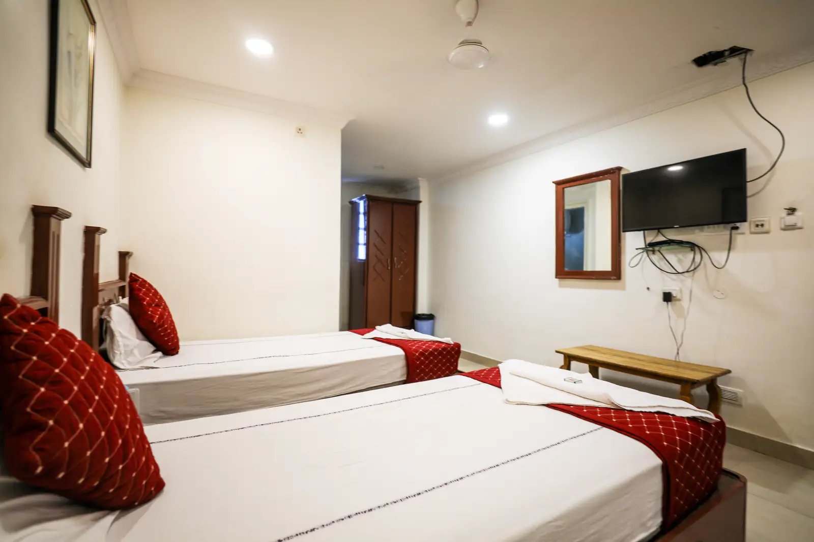 Hotel Supraja Residency gallery image 2