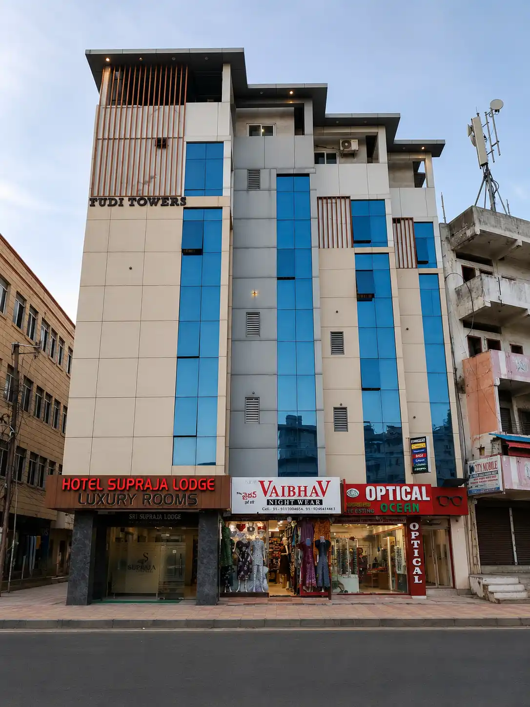Budget Hotel in Chandanagar at Hotel Supraja Lodge